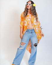 Load image into Gallery viewer, Esta lloviendo flores Multiuse Wrap